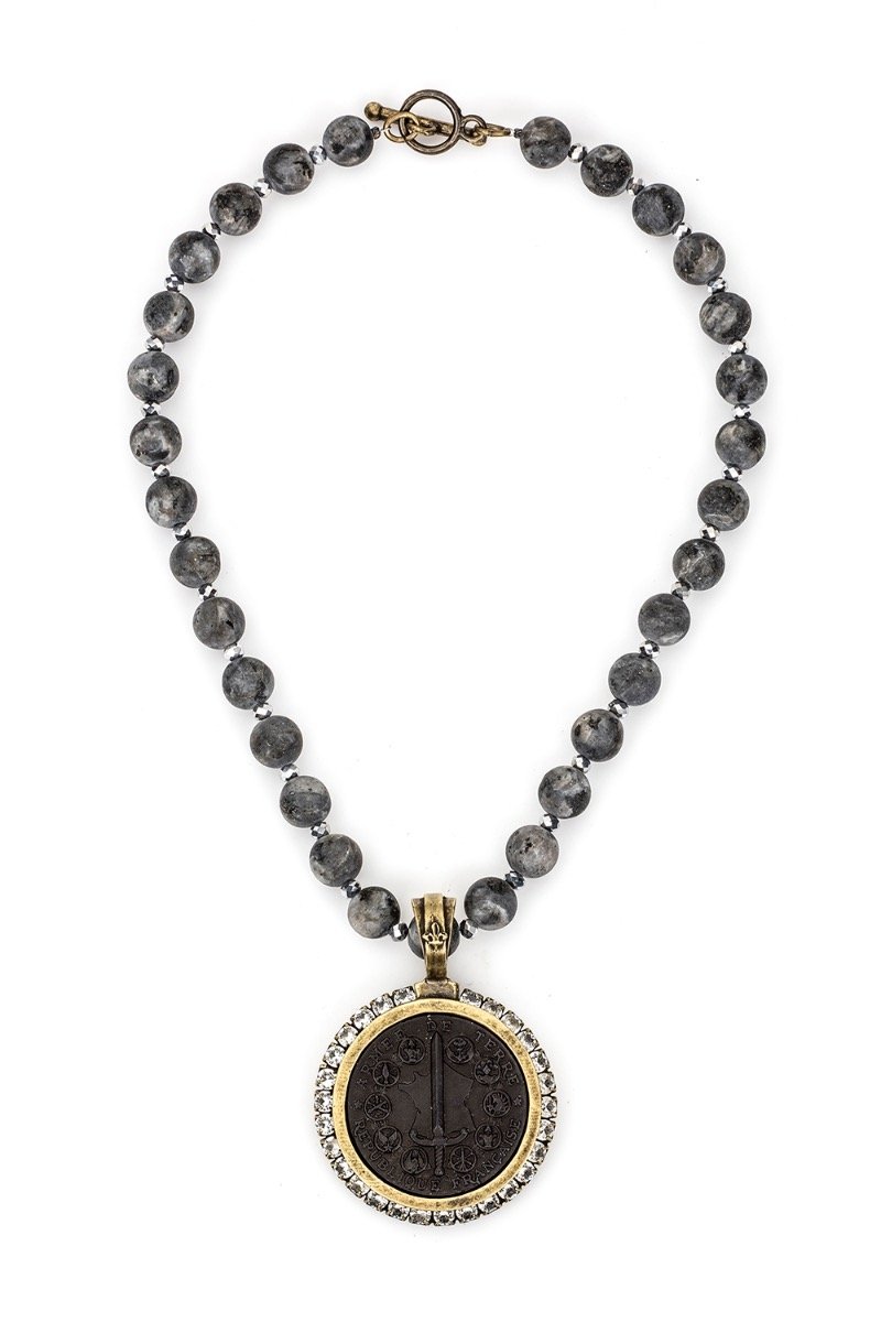 French Kande Du Terre Medallion Necklace - ModeAlise