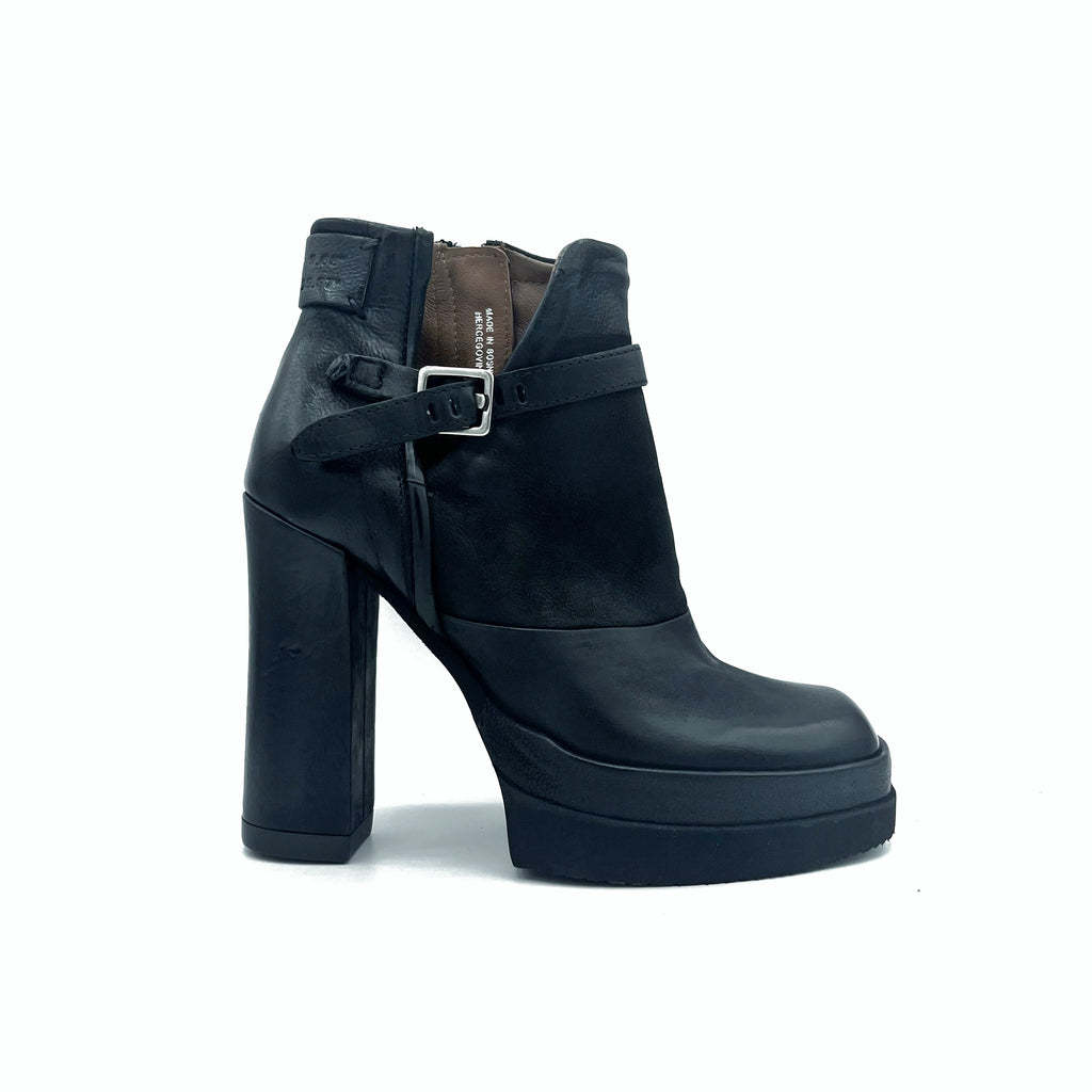 Outer side view of the A.S.98 Vinal High-heeled Bootie in Black