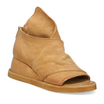 Load image into Gallery viewer, outer front side view of the A.S.98 Craig wedge in Camel.
