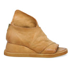 Load image into Gallery viewer, outer side view of the A.S.98 Craig wedge in Camel.
