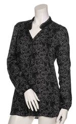 Load image into Gallery viewer, Top half front view of the beate heymann black strass blouse.
