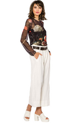 Load image into Gallery viewer, Front full body view of a woman wearing Beate Heymann Off White Cullote
