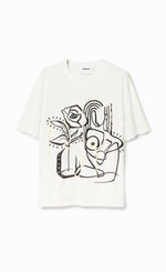 Load image into Gallery viewer, Front top half view of the desigual arty illustration Tee
