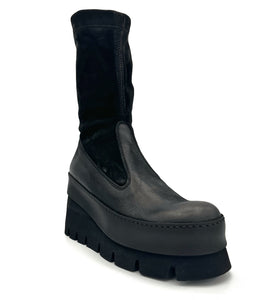 Outer front side view of the Lofina 4561 Black Boot.