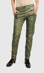 Load image into Gallery viewer, Front bottom half view of a woman wearing the Alembika Green Iconic Jeans Desires
