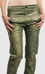 Load image into Gallery viewer, Front close up view of a woman wearing the Alembika Green Iconic Jeans Desires
