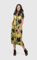 Load image into Gallery viewer, Front full body view of a woman sbagliatto button down dress
