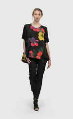 Load image into Gallery viewer, Front full body view of a woman wearing the alembika iconic stretch jean in black snake
