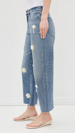 Load image into Gallery viewer, Le Jean Flower Nomad Ankle Mid Rise
