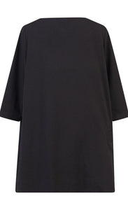 Back view of the alembika peek-a-boo pocket tunic. The top has 3/4 length sleeves and is solid black on the back.