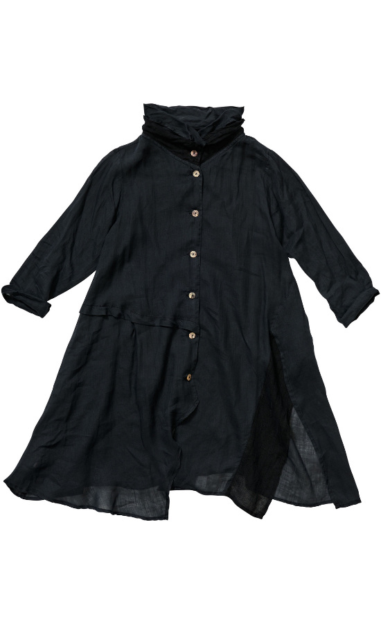 Front view of the banana blue solid navy splash duster. This duster is a dark navy that looks black. It has a button up front, long sleeves, and a double layered collar.