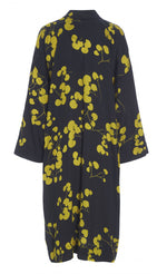 Load image into Gallery viewer, Back view of the bitte kai rand winter leaves kimono jacket. This long black jacket has yellow flowers/leaves and long sleeves.
