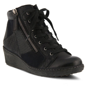 Lilou Wedge Boot