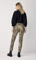 Load image into Gallery viewer, Summum Paisley Velvet Pants
