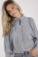 Load image into Gallery viewer, Summum Striped Blouse
